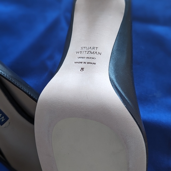 Stuart Weitzman black classic pump - Picture 2 of 5
